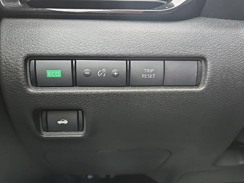 Used 2024 Nissan Sentra SV w/ All-Weather Package FWD image 44