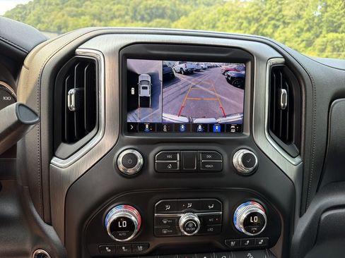 Used 2020 GMC Sierra 1500 Denali w/ Denali Premium Package AWD/4WD image 27