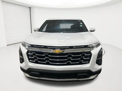 Certified 2025 Chevrolet Equinox LT AWD/4WD image 2