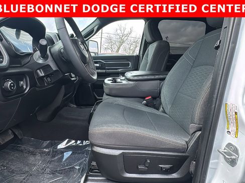 Used 2025 RAM 2500 Big Horn AWD/4WD image 9