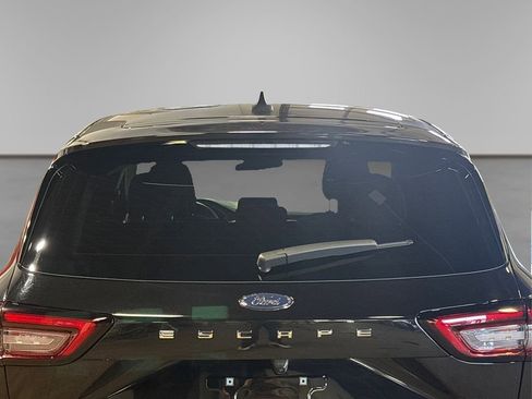 Certified 2025 Ford Escape Active AWD/4WD image 17