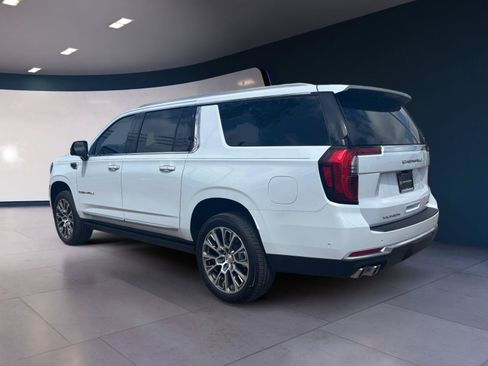 Used 2026 GMC Yukon XL Denali w/ Denali Reserve Package AWD/4WD image 3