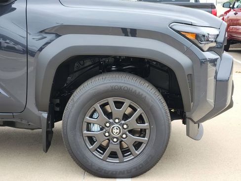 New 2026 Toyota 4Runner SR5 AWD/4WD image 6