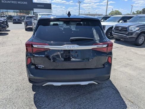 Used 2023 Kia Seltos LX image 4