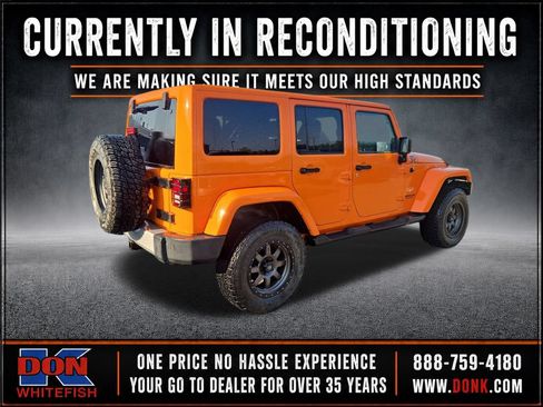 Used 2013 Jeep Wrangler Unlimited Sahara w/ Connectivity Group AWD/4WD image 5