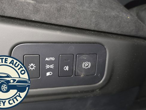 Used 2023 Fisker Ocean Ultra image 24