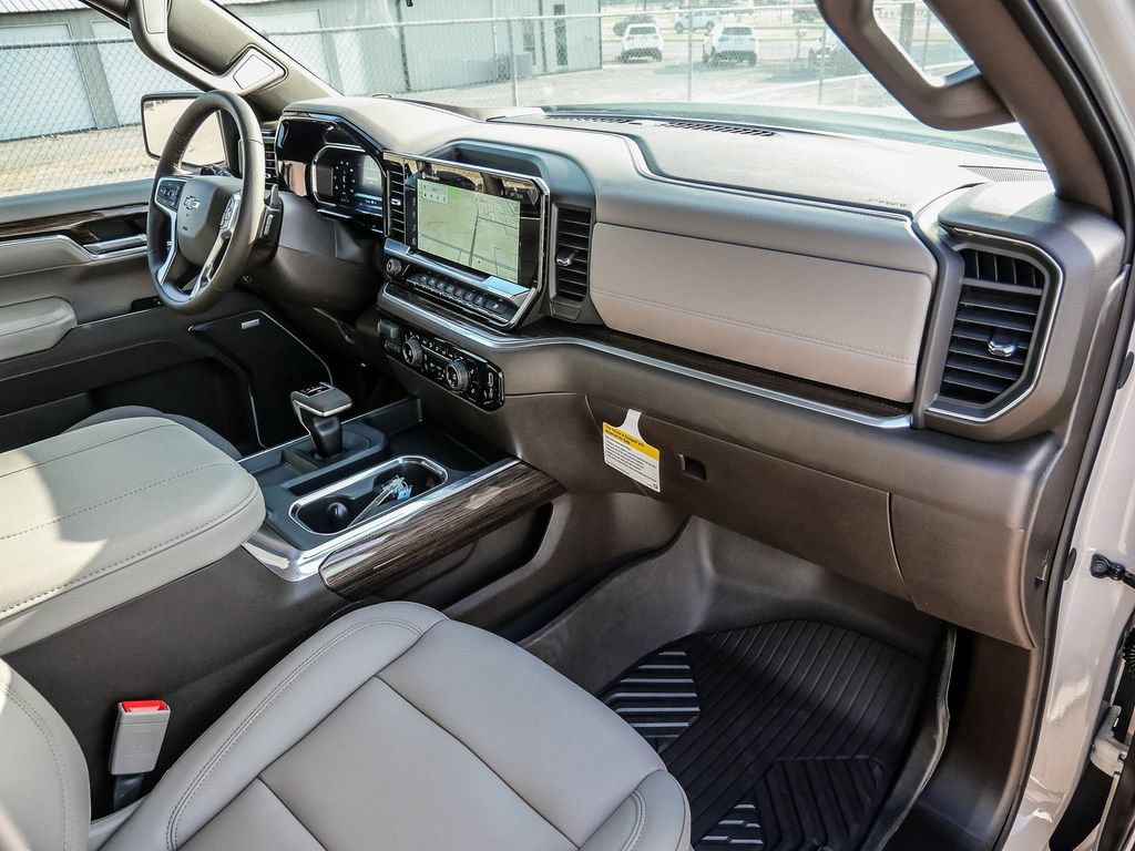New 2026 Chevrolet Silverado 1500 RST w/ RST All Star Premium Package AWD/4WD image 17
