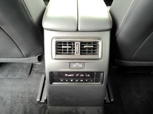 Used 2024 MAZDA CX-90 Plug-In Hybrid w/ Preferred AWD/4WD image 32