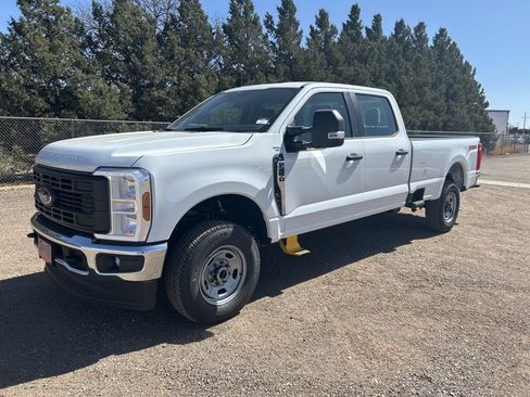 New 2026 Ford F250 XL w/ FX4 Off-Road Package image 1