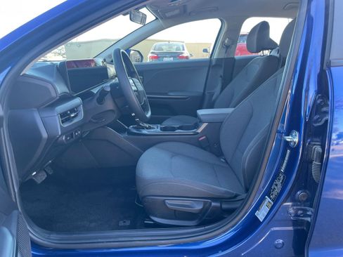 Used 2025 Kia K4 LXS image 30