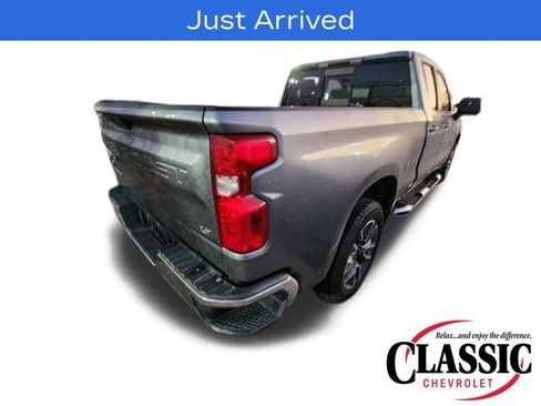 Used 2019 Chevrolet Silverado 1500 LT w/ Texas Edition image 11