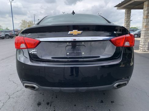Used 2018 Chevrolet Impala Premier w/ Premier Convenience Package FWD image 4