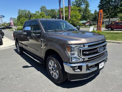 Used 2022 Ford F350 Lariat w/ Chrome Package AWD/4WD image 4
