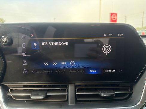 Used 2024 Chevrolet Trax ACTIV w/ Sunroof Package image 34