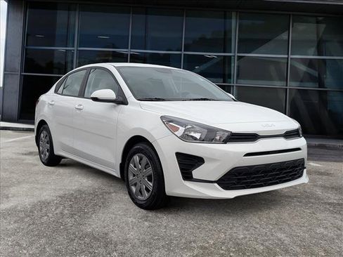 Used 2023 Kia Rio LX image 2