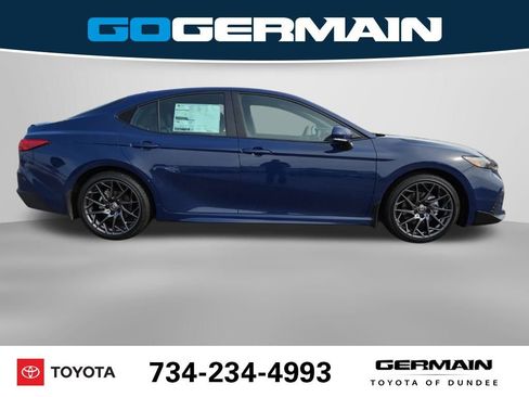 New 2026 Toyota Camry SE image 7