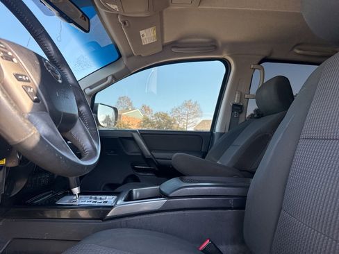 Used 2014 Nissan Titan SV w/ SV Value Truck Package image 30