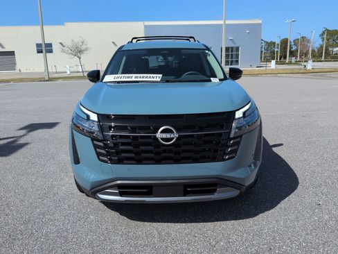 New 2026 Nissan Pathfinder SL image 10