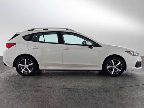 Used 2023 Subaru Impreza Premium image 2