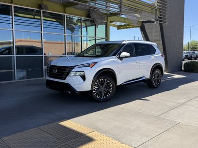 Used 2025 Nissan Rogue Platinum w/ Tech Package