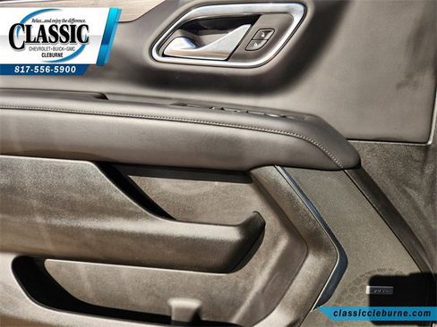 Used 2022 Chevrolet Suburban Z71 w/ Z71 Off-Road Package image 22