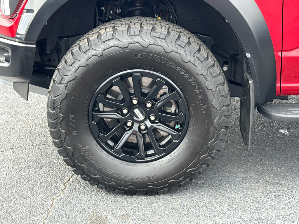 Certified 2025 Ford F150 Raptor AWD/4WD image 11