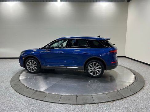 Certified 2020 Lincoln Corsair AWD w/ Luxury Package image 8