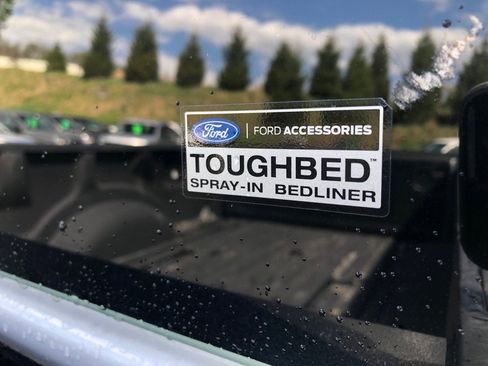 Used 2017 Ford F250 XL w/ Power Equipment Group AWD/4WD image 14