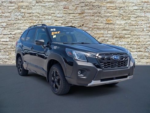 Used 2025 Subaru Forester Wilderness AWD/4WD image 2