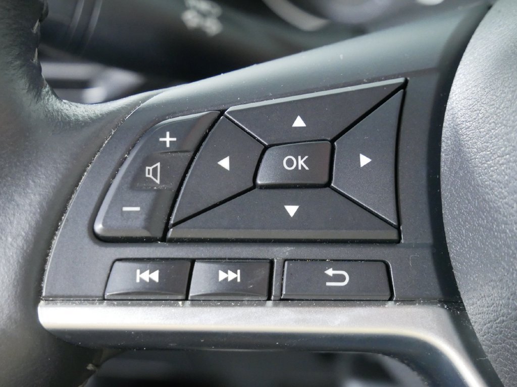 Used 2025 Nissan Sentra SV w/ All-Weather Package FWD image 25