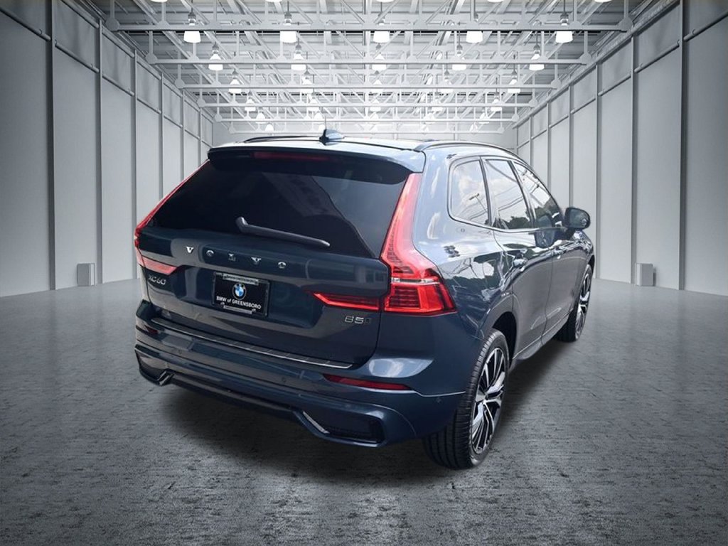 Used 2024 Volvo XC60 B5 Ultimate w/ Protection Package Premier AWD/4WD image 9