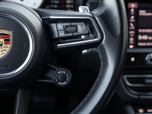 Used 2022 Porsche Macan GTS image 16