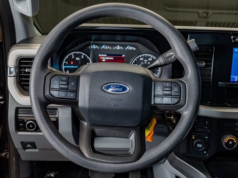 Used 2023 Ford F350 XLT w/ 360-Degree Camera Package image 19