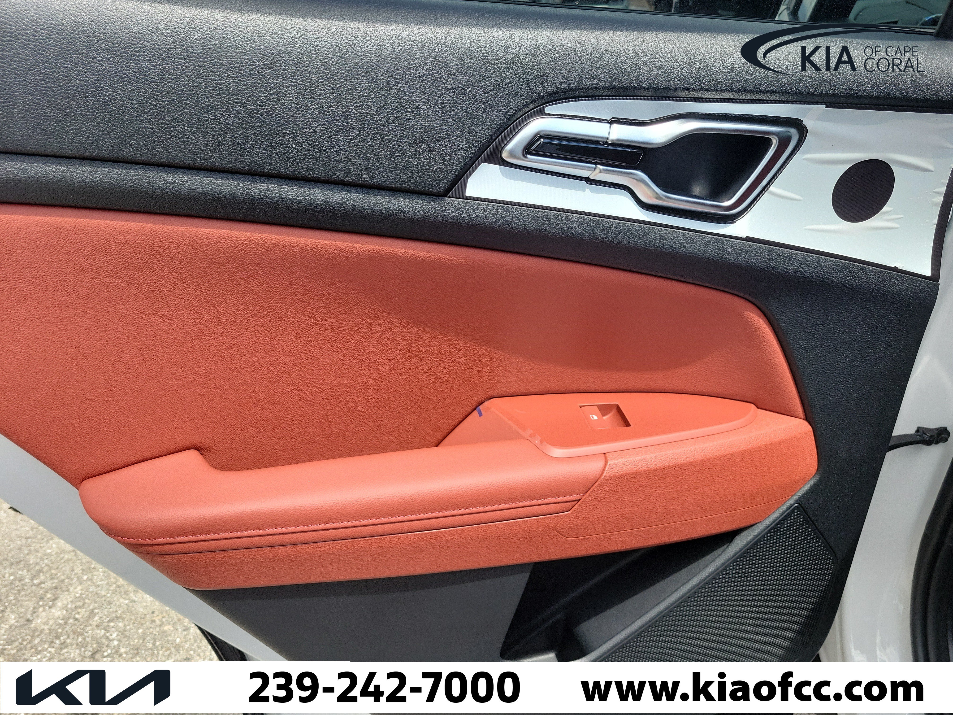 New 2026 Kia Sportage SX FWD image 13