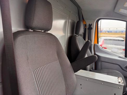 Used 2019 Ford Transit 250 130 Low Roof image 12