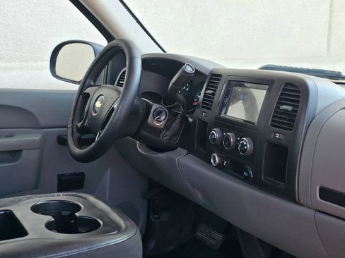 Used 2013 Chevrolet Silverado 1500 W/T w/ LS Package image 13