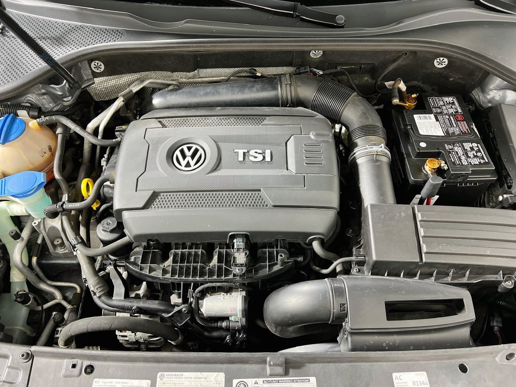 Used 2014 Volkswagen Passat 1.8T S FWD image 25