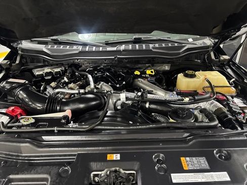 Used 2017 Ford F250 Lariat w/ Lariat Ultimate Package AWD/4WD image 43