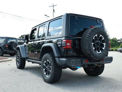 Used 2024 Jeep Wrangler Unlimited Rubicon 4xe AWD/4WD image 7