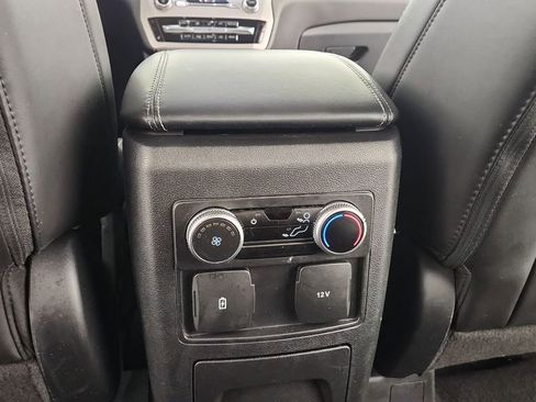 Used 2022 Ford Explorer XLT w/ Equipment Group 202A image 23