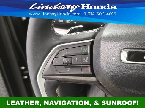 Used 2023 Jeep Grand Cherokee Limited w/ Luxury Tech Group II image 16