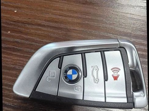 Used 2016 BMW 740i RWD image 48
