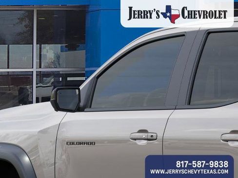 New 2026 Chevrolet Colorado ZR2 w/ Technology Package image 14