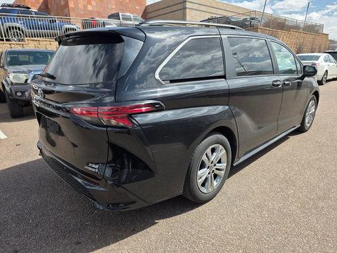 New 2023 Toyota Sienna XSE w/ XSE Plus Package AWD/4WD image 7