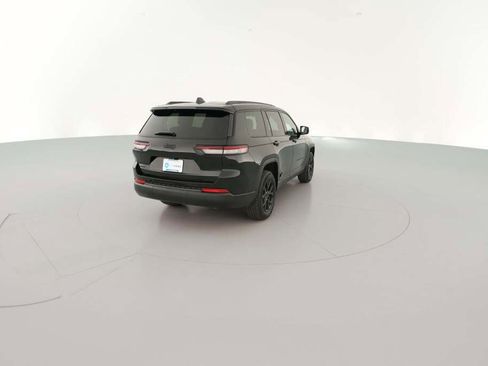 New 2025 Jeep Grand Cherokee L Laredo image 11