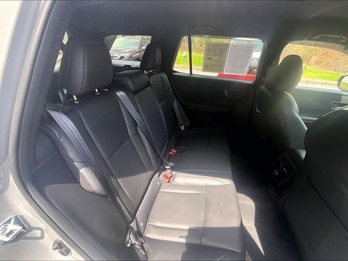 Certified 2026 Subaru Outback Premium AWD/4WD image 15