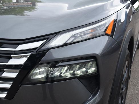Used 2026 Nissan Rogue SV w/ Cold Weather Package AWD/4WD image 12