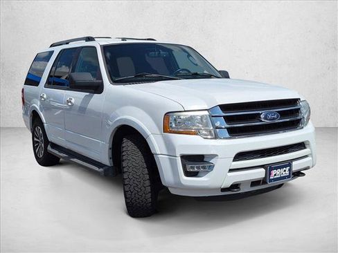 Used 2015 Ford Expedition XLT AWD/4WD image 3