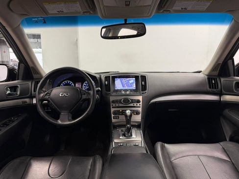 Used 2011 INFINITI G37 4dr x AWD w/ Premium Pkg image 40