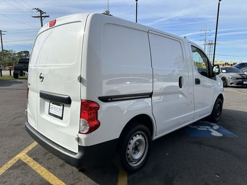 Used 2020 Nissan NV200 S image 5